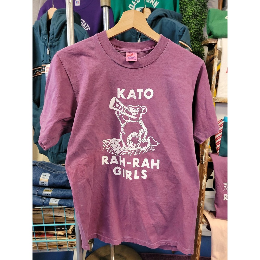 Rah Rah GIRLS CHEERLEADING Tee  cute bear retro graphic mascot print mankato h
